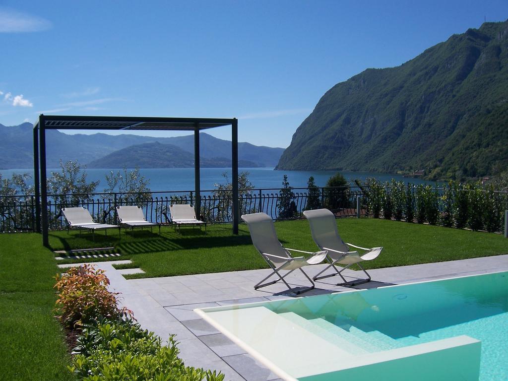 Ai Ronchi B&B Riva di Solto Exterior photo